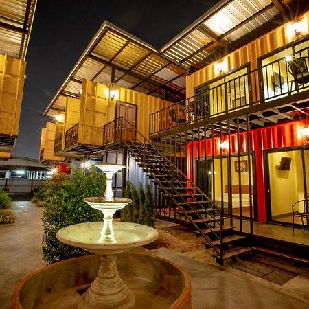 Tuscany Land Resort Donmuang Bangkok Esterno foto