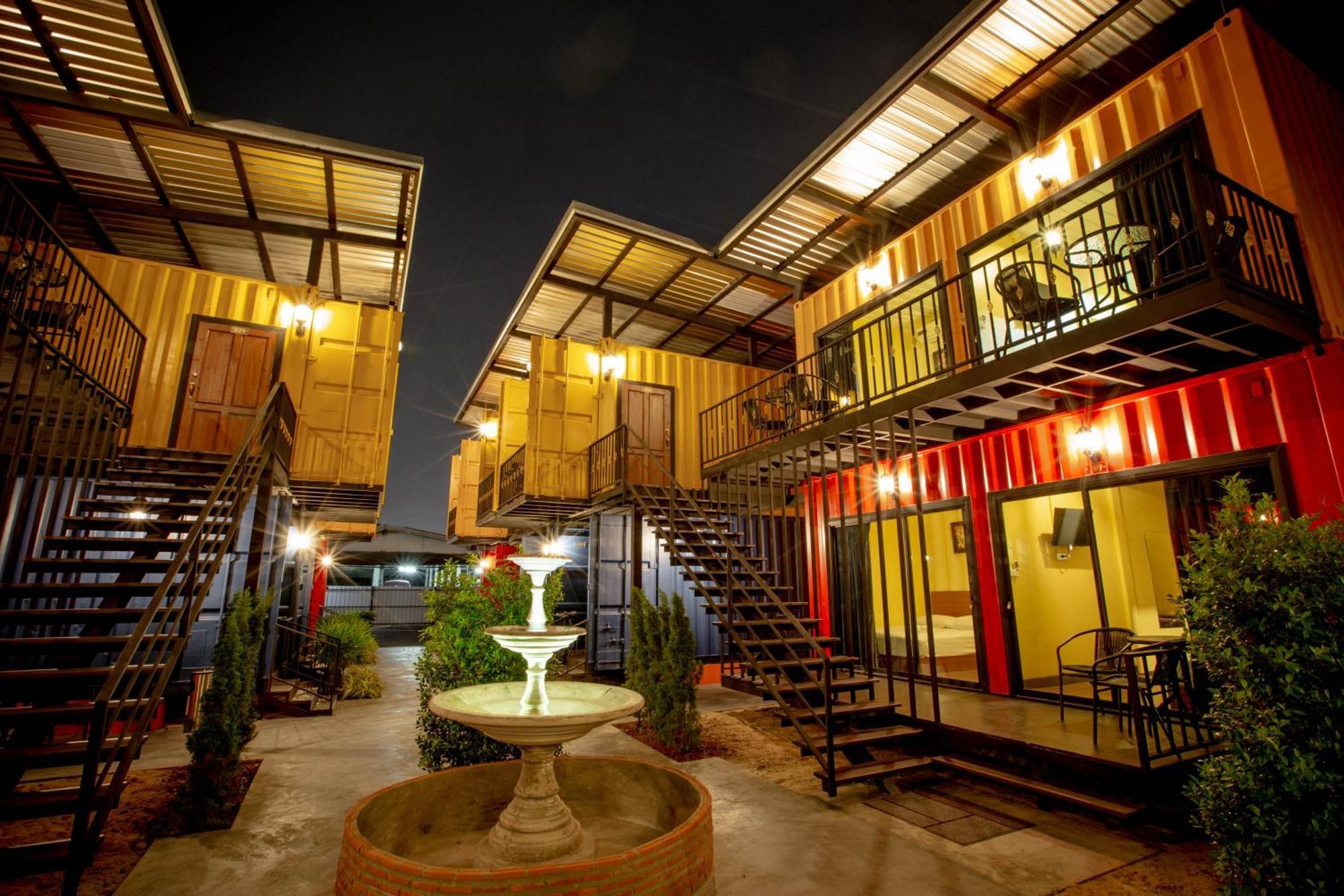 Tuscany Land Resort Donmuang Bangkok Esterno foto