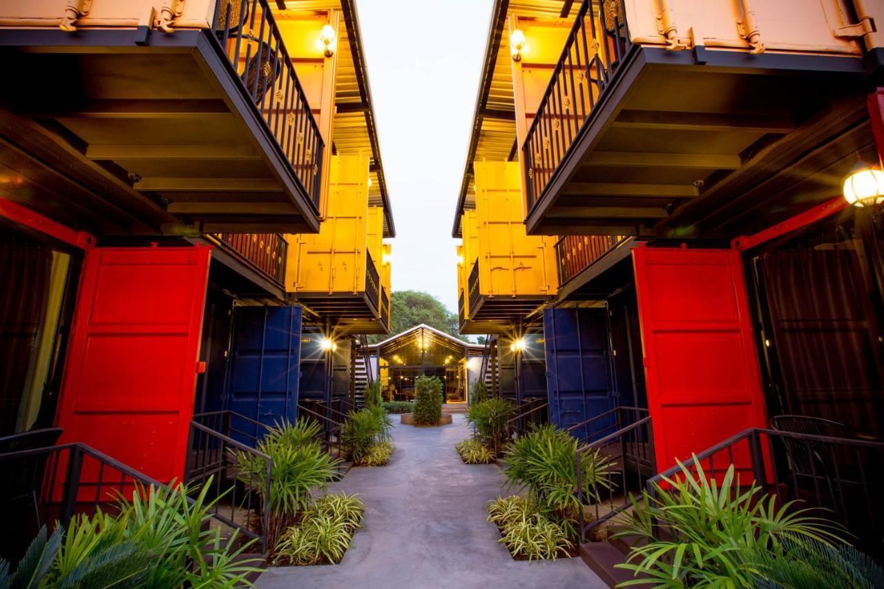 Tuscany Land Resort Donmuang Bangkok Esterno foto